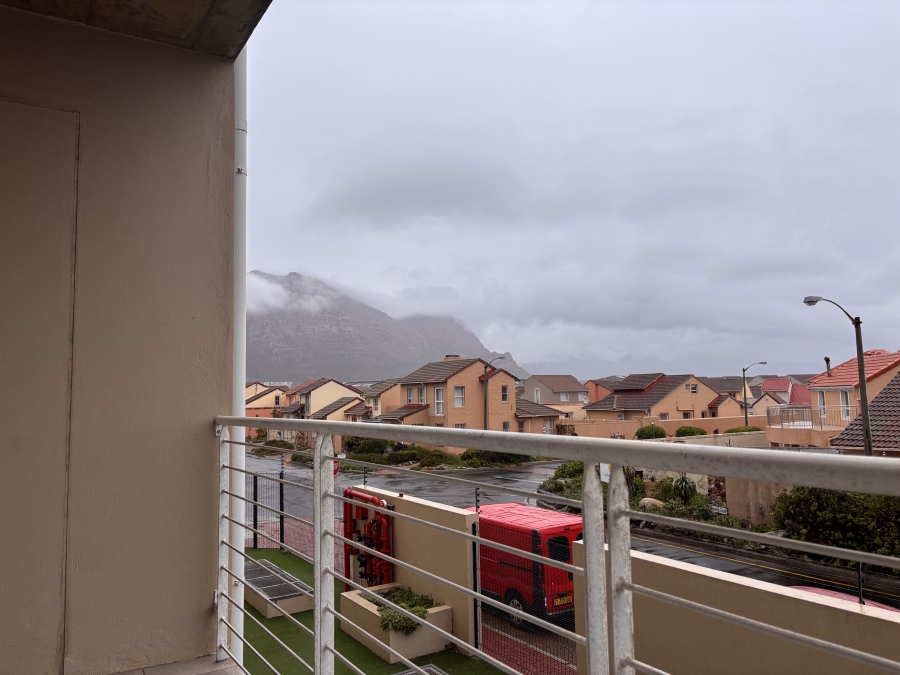 To Let 2 Bedroom Property for Rent in Muizenberg Western Cape